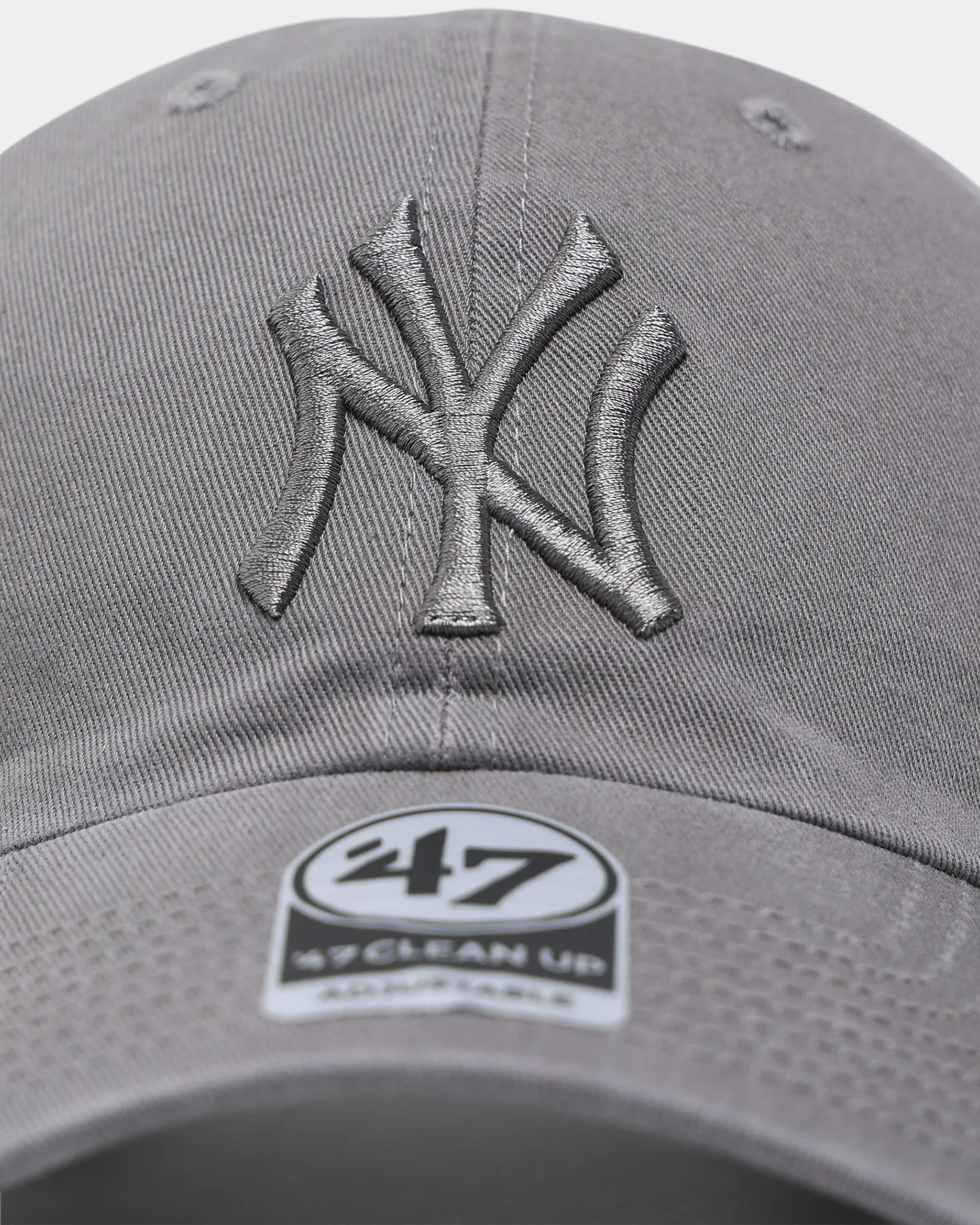 47 Brand New York Yankees 'Moon Rock Grey' Clean Up Strapback Dark Grey