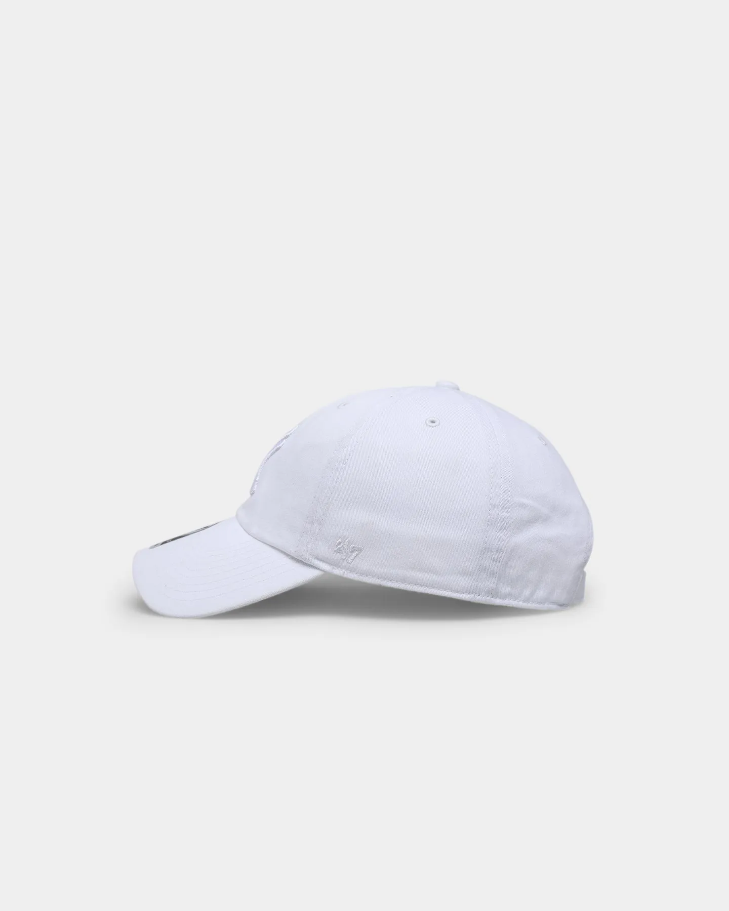 47 Brand New York Yankees 'Snow White' Clean Up Strapback White