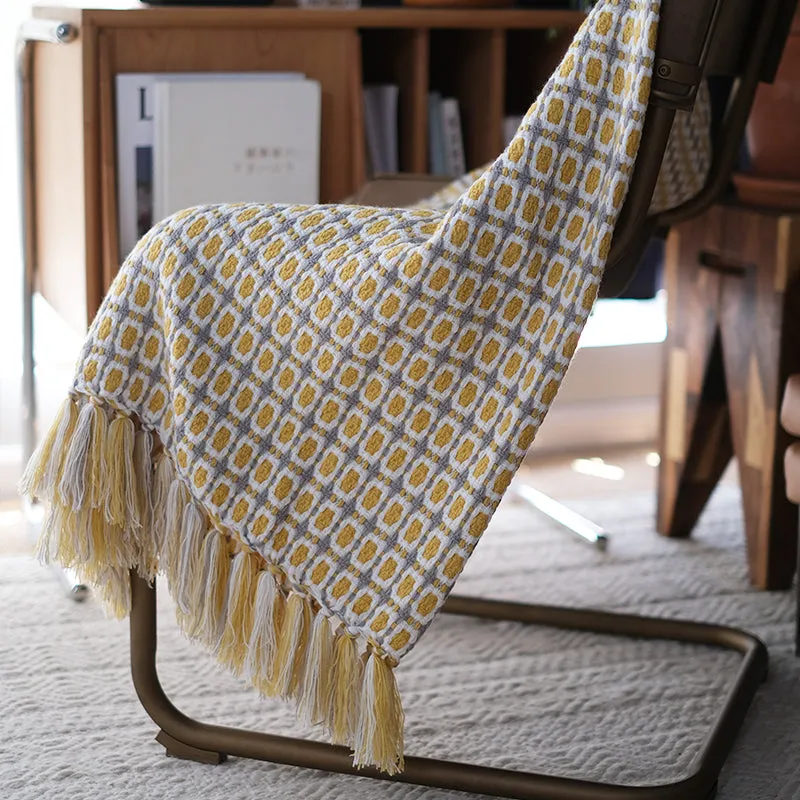 Geometric Pattern Tassel Throw