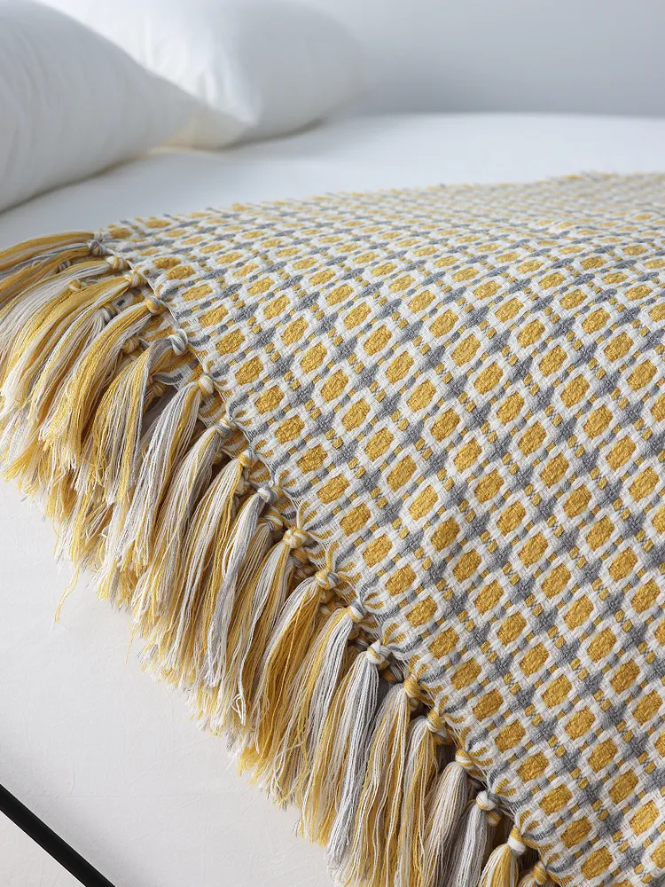 Geometric Pattern Tassel Throw