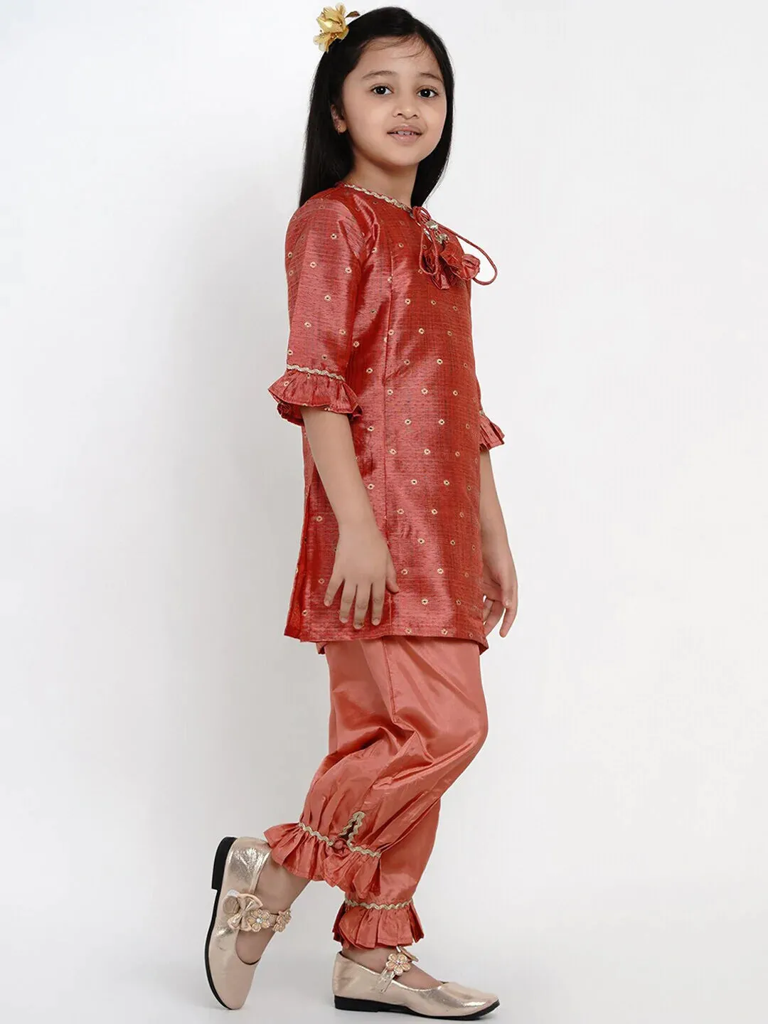 Girls Peach-Coloured Woven Design Kurta With Patiala