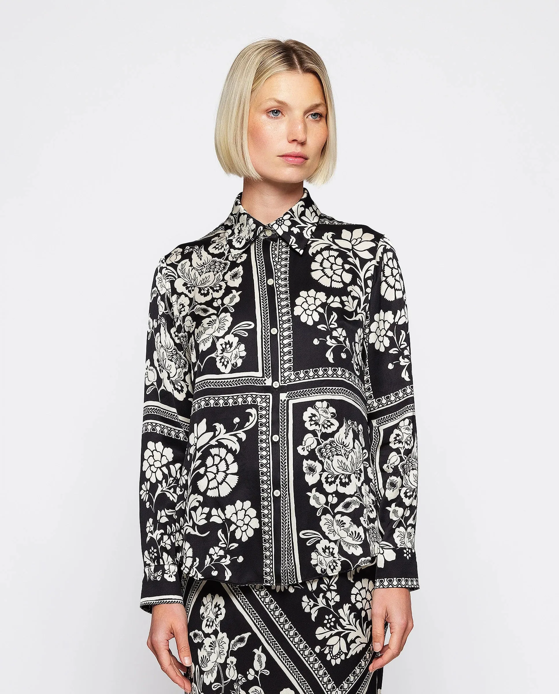MIRTO 1956 - BLACK AND WHITE PRINT FLUID BLOUSE