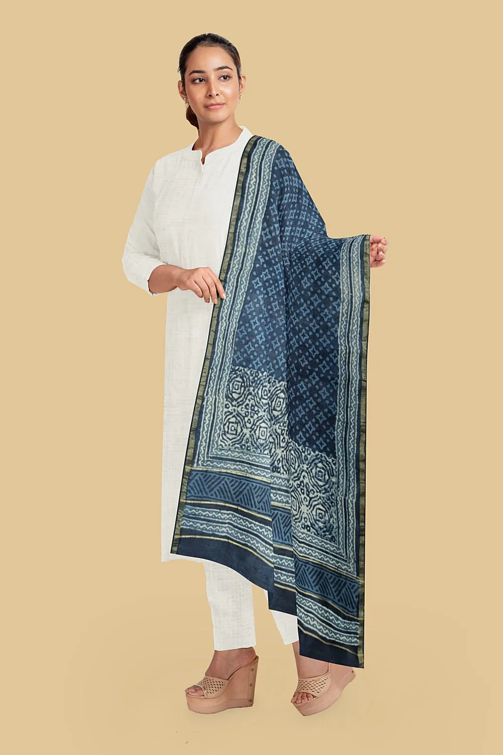 Patterns on Indigo Block Printed Chanderi Dupatta