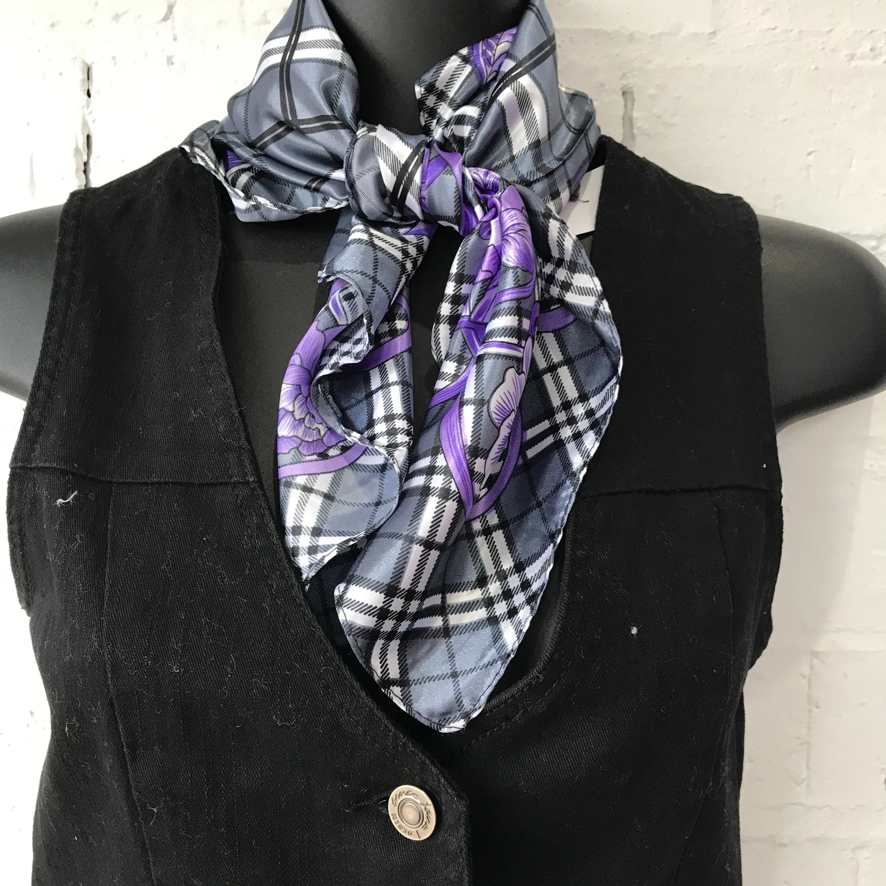 Scarf • Patterned Square Neck Scarf
